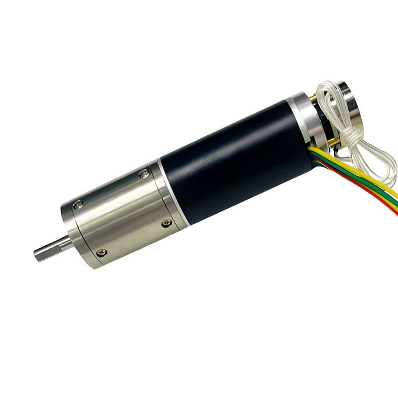Lekki, szczotkowany silnik biegów prądu stałego 12V 32mm silnik biegów o wysokim momentu obrotowym 3000mNm 2240RPM